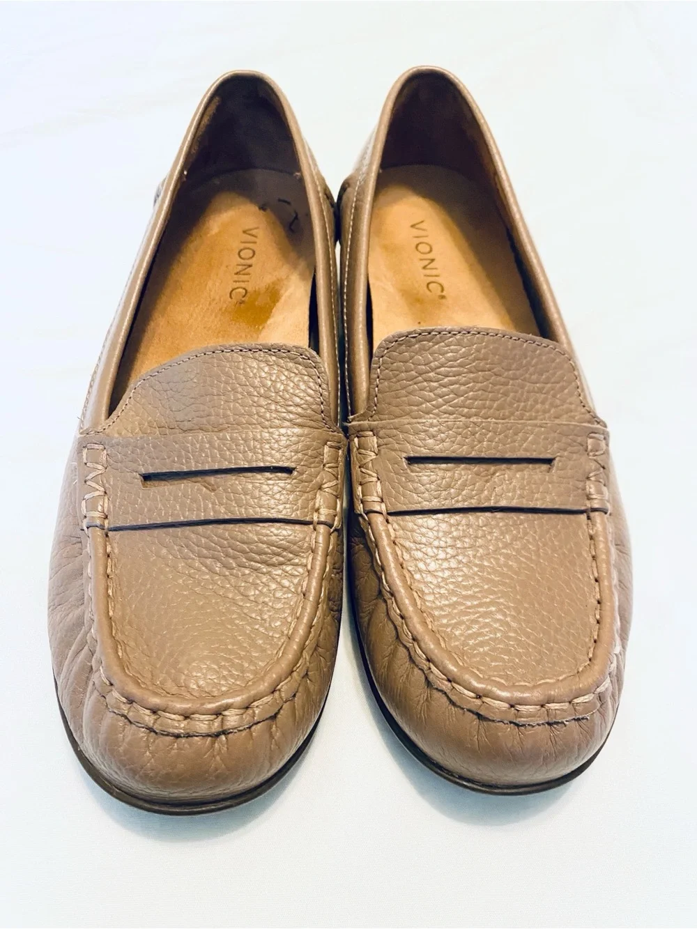 Vionic Marcy Leather Loafers Comfort Taupe 8.5 EUC